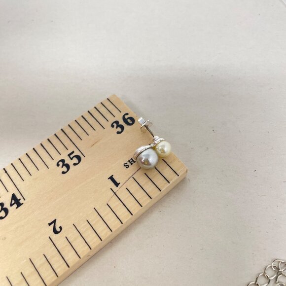 Avon Opposites Attract Set Necklace Earrings Imitation Pearl Silver-Tone - Picture 5 of 6